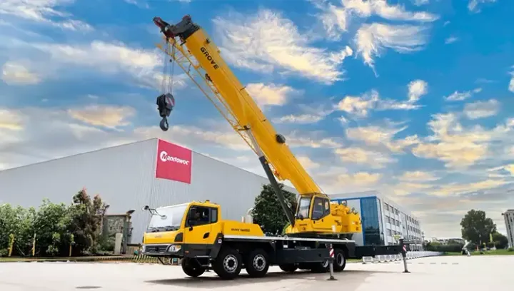 Crane Rental in Dubai: Complete Guide to Crane Hire and Oil & Gas Project Lifting Solutions